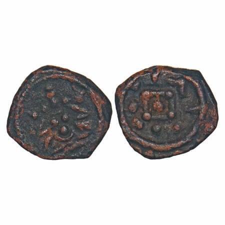 Travancore, Copper Thirai Cash, 0.76g, Obv: Seated Diety holding lotus bud, Rev: decorated