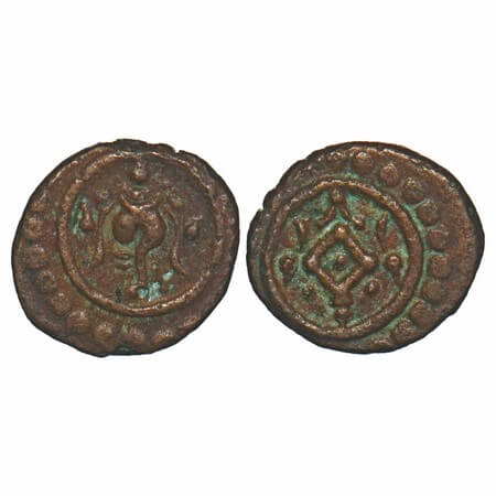 Travancore, Copper Thirai Cash, 1.09g, Obv: Decorated chakra, Rev: Decorated sankhu. Beena