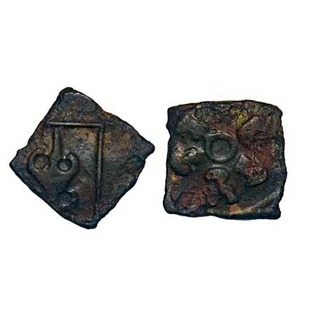 Pre-Satavahana, Vidarbha Region, Uninscribed type, Copper Unit, 1.17gm, 10.53x10.85mm, Obv