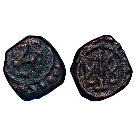 Travancore, Copper Thirai Cash, 0.85g, Obv: stylised seated man, flanked by sanku, 6 pelle