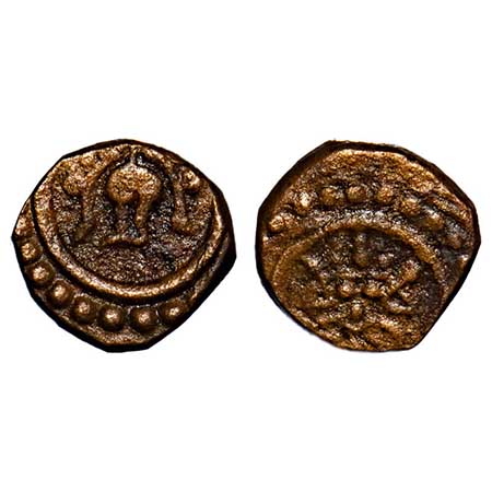 Travancore, Copper Thirai Cash, 1.35g, Obv: Seated Lakshmi, Rev: Decorated conch. within d