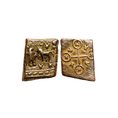Post-Mauryan, Ujjaini Region, Uninscribed type, Copper, 3.97g, 17.58x14.13, Obv: Human fig