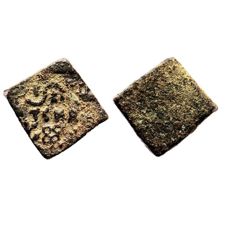 Pre Satavahana, Paoni Area (Vidarbha), Damabhadra, Copper Unit, 3.65g, Obv: Brahmi legend 