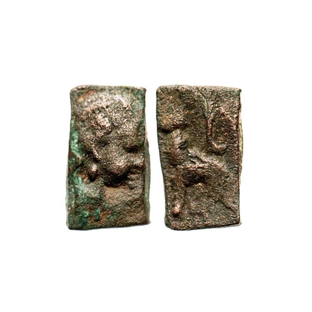 Sakas of Ujjain, (2nd Century BC), Copper Unit, 2.28g, 17.08x10.08 mm, Obv: Roaman head to