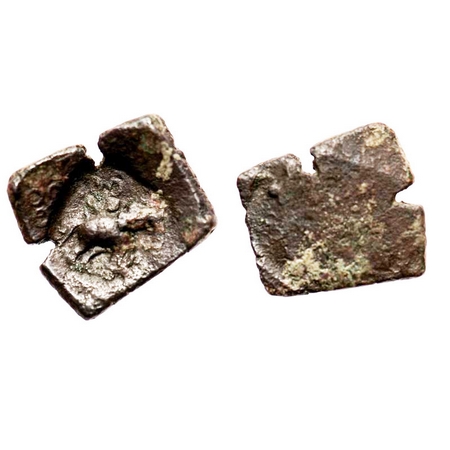 Northern Deccan (vidarbha), counter struck type Copper coin 3.17g, 23.18x22.55 mm, Obv: Uj