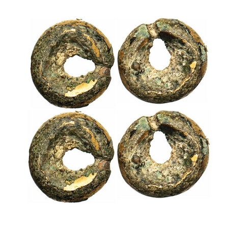 Medieval Gujarat, Gold coated earring (approx 700-800AD), (2 pcs), 7.00g, 17.93x17.66 mm, 