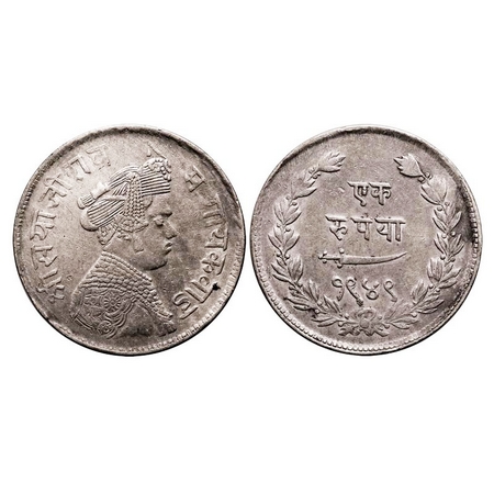 Baroda, Silver Rupee,11.35g, Sayaji Rao III, Portrait Type, VS 1949. KM Y36. Very Fine, Sc