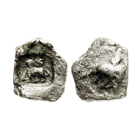 Post Mauryan, Taxila Region, Punch Mark type, Copper Unit, 11.89g, 25.39x23.24, Obv: Lion 