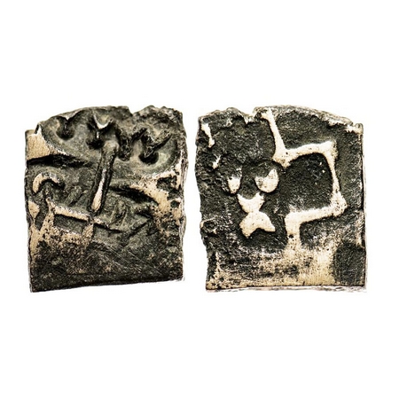 Post-Mauryan, Ujjaini Region, Copper, 5.76g, Punch Marked type, 16.40x14.93, Obv: A symbol