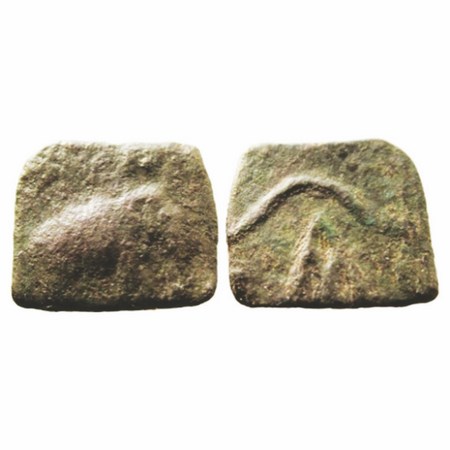 Sangam Age Pandyas Copper, 2.35g, 16.15x18.55mm, Obv: Elephant, tamil fade bramhi legend a