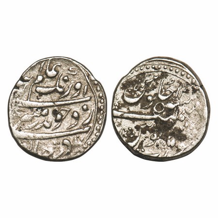 Aurangzeb, Silver Rupee, 11.50g, Surat Mint, 11 RY, with partial dotted borders on both si