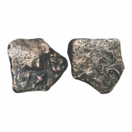 Ujjayini, King Vijayaka (2nd century BC), Copper, 1.750g, 14.2x14.35mm, Obv: Bull standing
