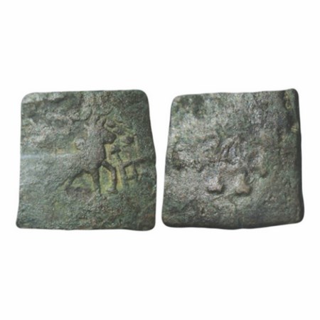 North vidisha region, four nandipada series, Copper Unit, 5.11g, 22.23x21.21mm, Obv: Bull 