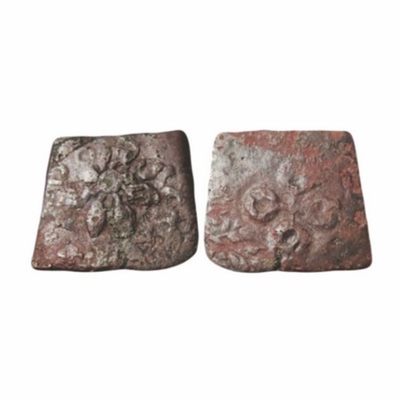 Post Mauryan, Ujjain Region, Copper Unit, (200 - 100 BC), Uninscribed, 4.95g, 19.52x21.14m