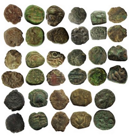 Ancient, Copper, Mixed Dynasty (Lot of 17 Coins). About Very Fine. Scarce.